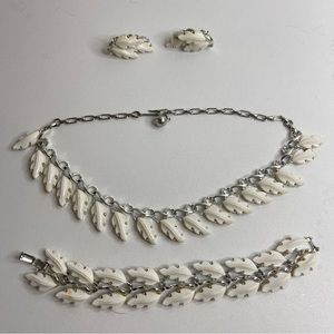 vintage white and silver leaf necklace bracelet clip on earrings